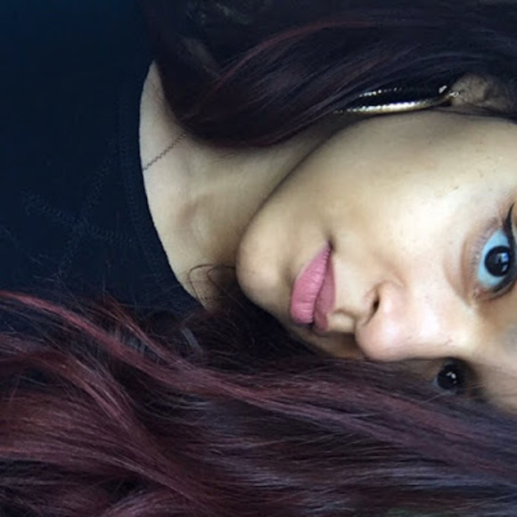 Meet your Posher, Ana - Picture 1 of 1